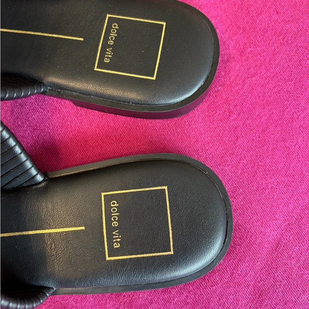 Dolce Vita Women's Black Sandals NWOT Size 8.5 - Picture 3 of 4
